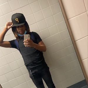 Meet your Posher, Alex